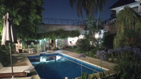 Posada Villa club, Apart 1 cerca del aeropuerto el palomar
